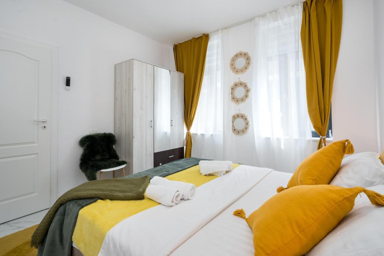 Light-Monza-Unirii Apartman Bukarest Kültér fotó