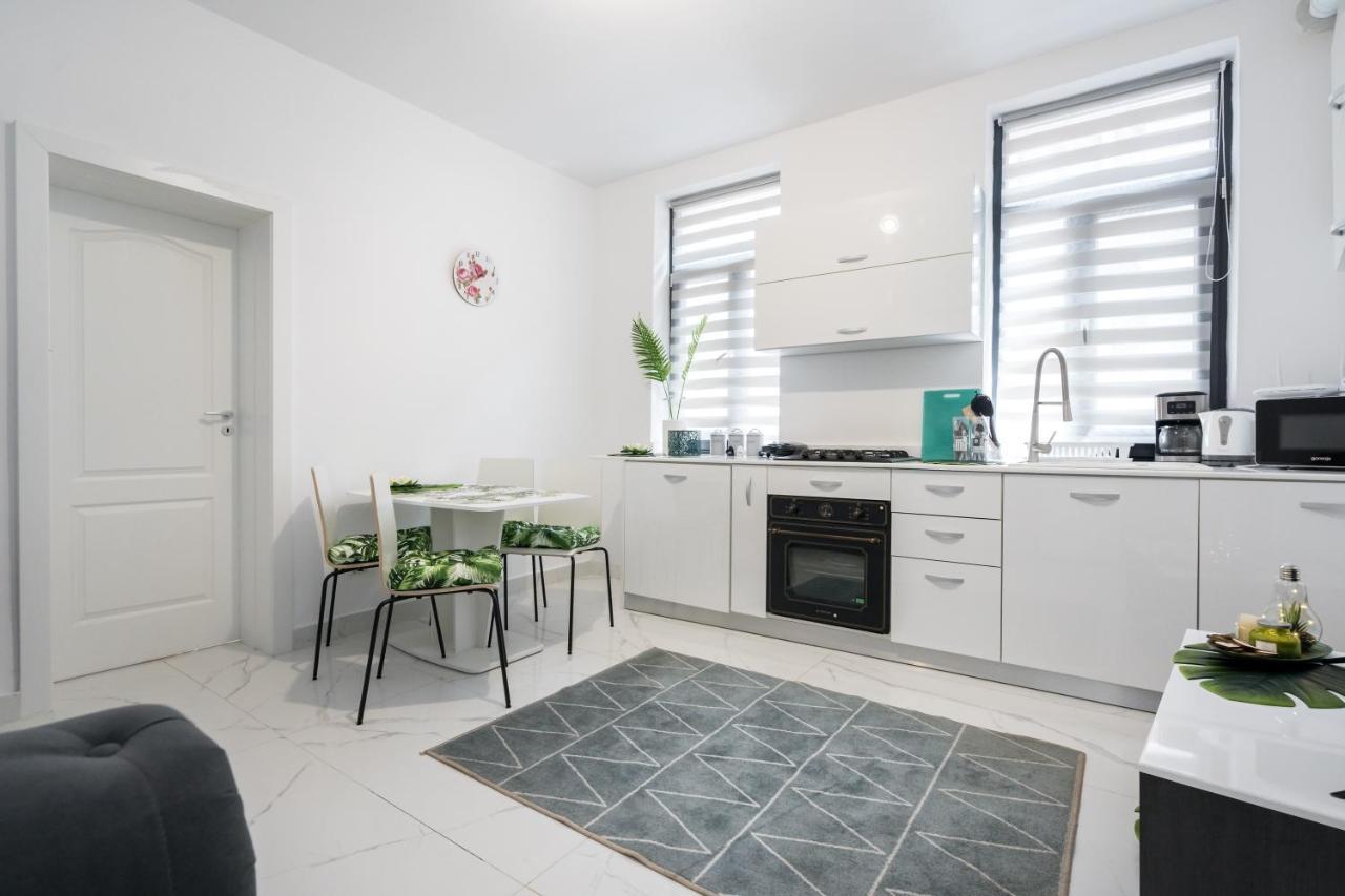 Light-Monza-Unirii Apartman Bukarest Kültér fotó