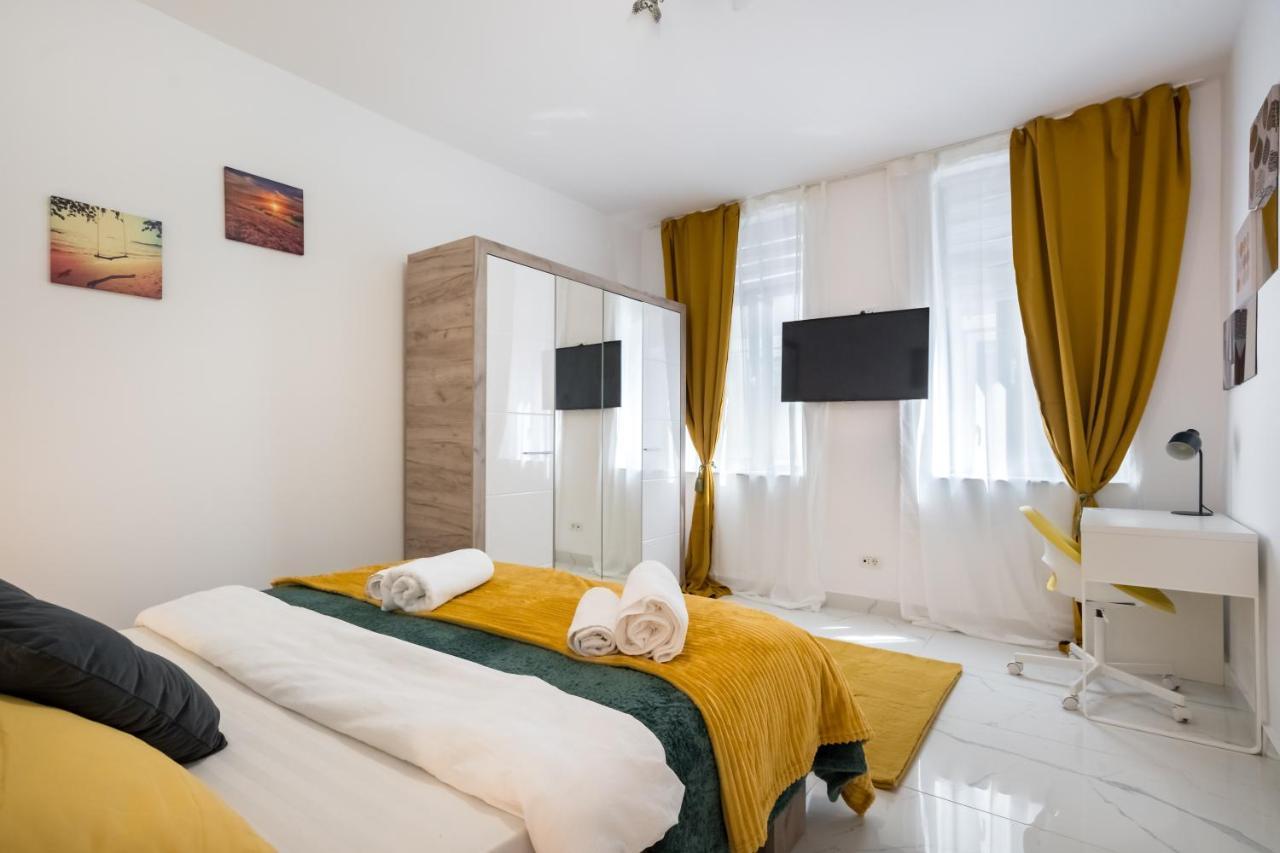Light-Monza-Unirii Apartman Bukarest Kültér fotó