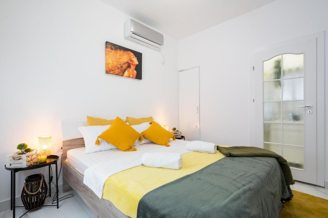 Light-Monza-Unirii Apartman Bukarest Kültér fotó