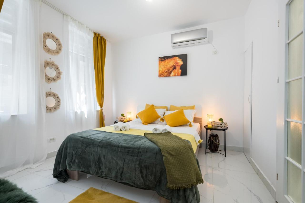 Light-Monza-Unirii Apartman Bukarest Kültér fotó