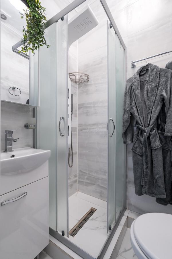Light-Monza-Unirii Apartman Bukarest Kültér fotó