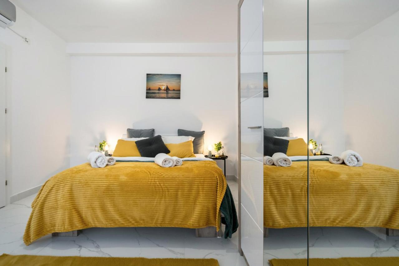 Light-Monza-Unirii Apartman Bukarest Kültér fotó