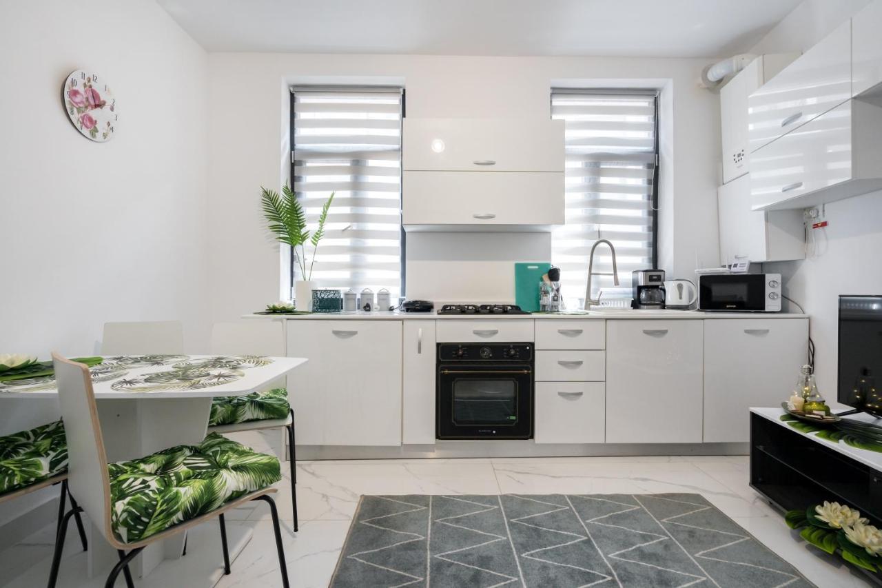 Light-Monza-Unirii Apartman Bukarest Kültér fotó